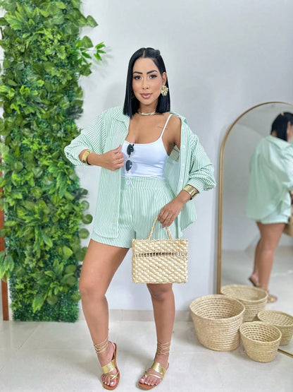 Conjunto de camisa e short Helena