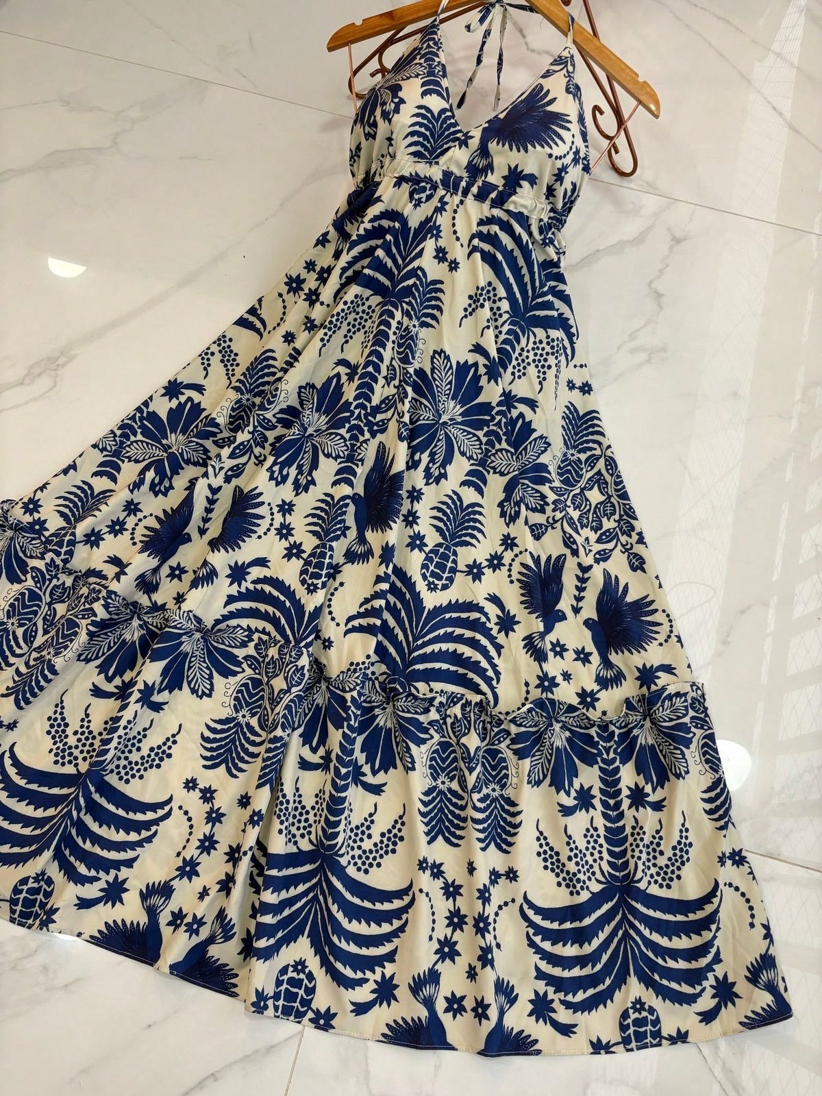 vestidos longo com bojo estampa 3D multicolorido novo modelo atras com amarrar costas nua